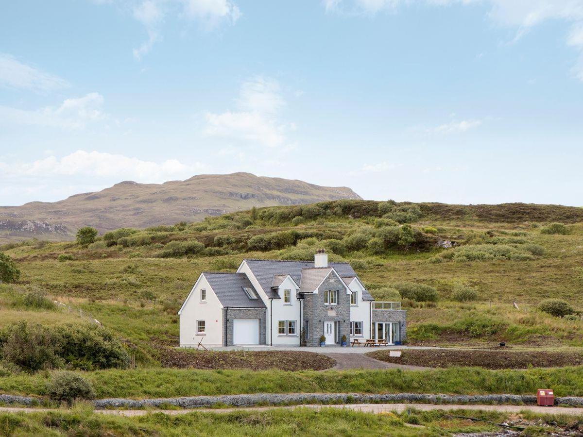 Bracadale House Bed & Breakfast Port na Long Exterior photo