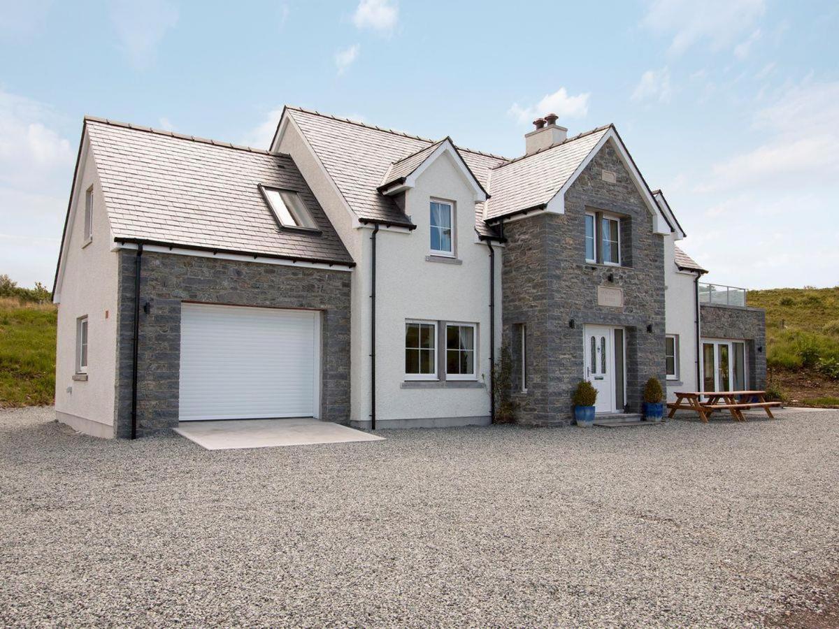 Bracadale House Bed & Breakfast Port na Long Exterior photo