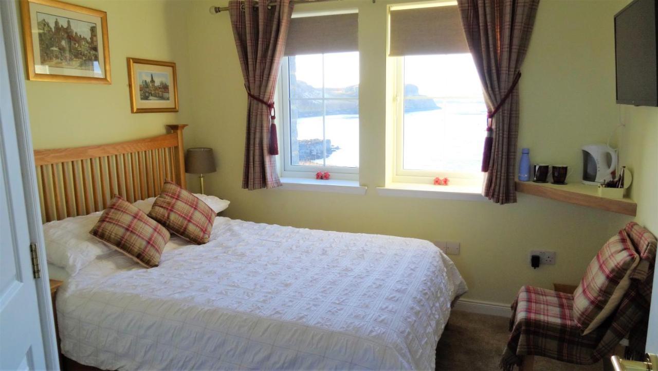 Bracadale House Bed & Breakfast Port na Long Exterior photo