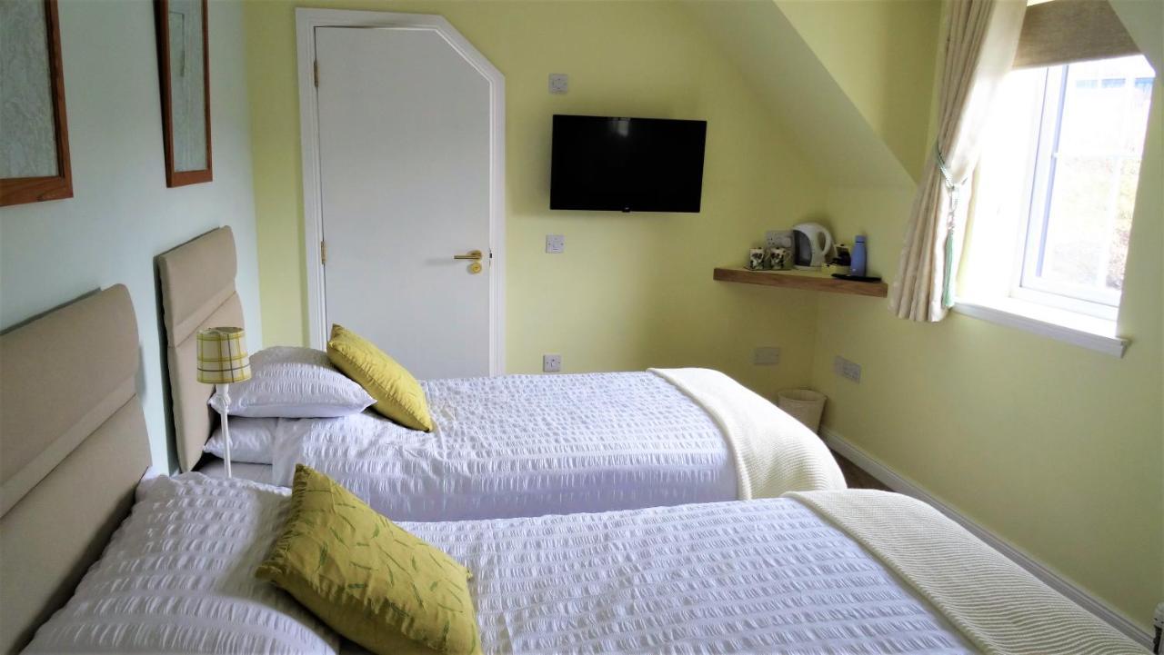 Bracadale House Bed & Breakfast Port na Long Exterior photo